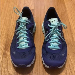 Cloud flow OC running shoes